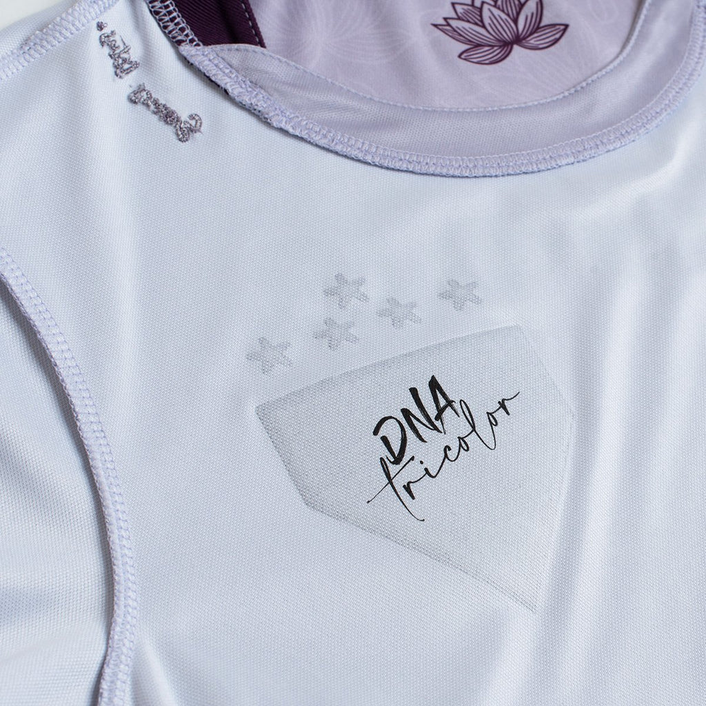 Camisa São Paulo Comemorativa Flor de Lótus 2026 Feminino New Balance Torcedor